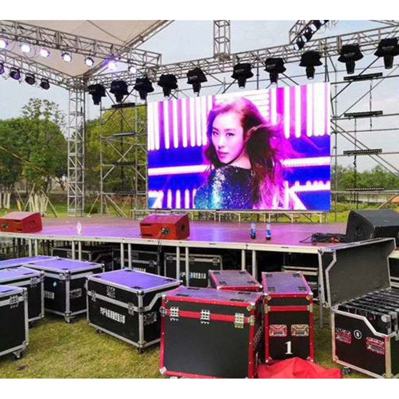 P2.604mm LED Wall On Hire ステージ公演のためのリフレッシュレート3840HZ